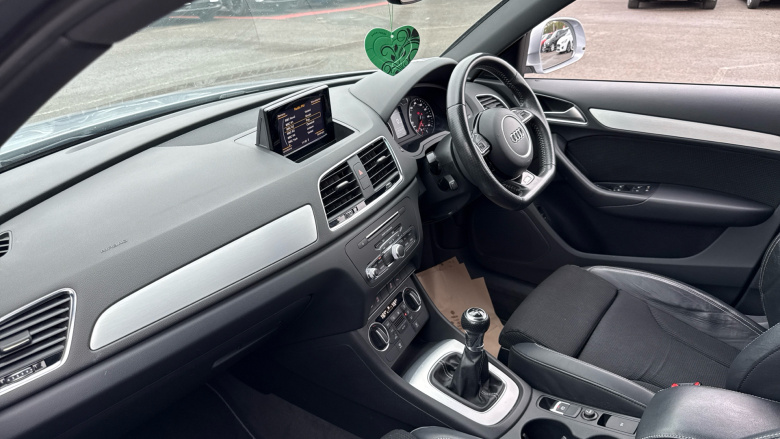 Audi Q3 1.4T FSI S Line Edition 5dr Petrol Estate